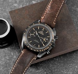 Omeg_a Speedmaster Dark Side of the Moon