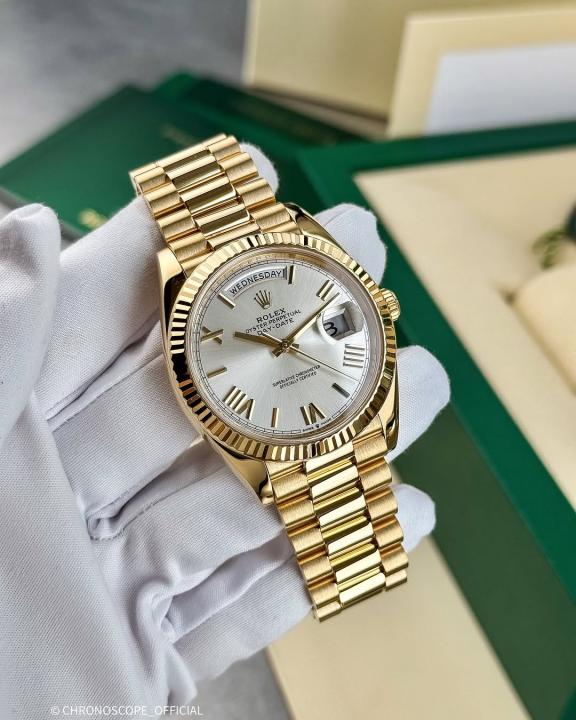 Rolex Daydate Full Gold White Dial With Roman Number Main Image