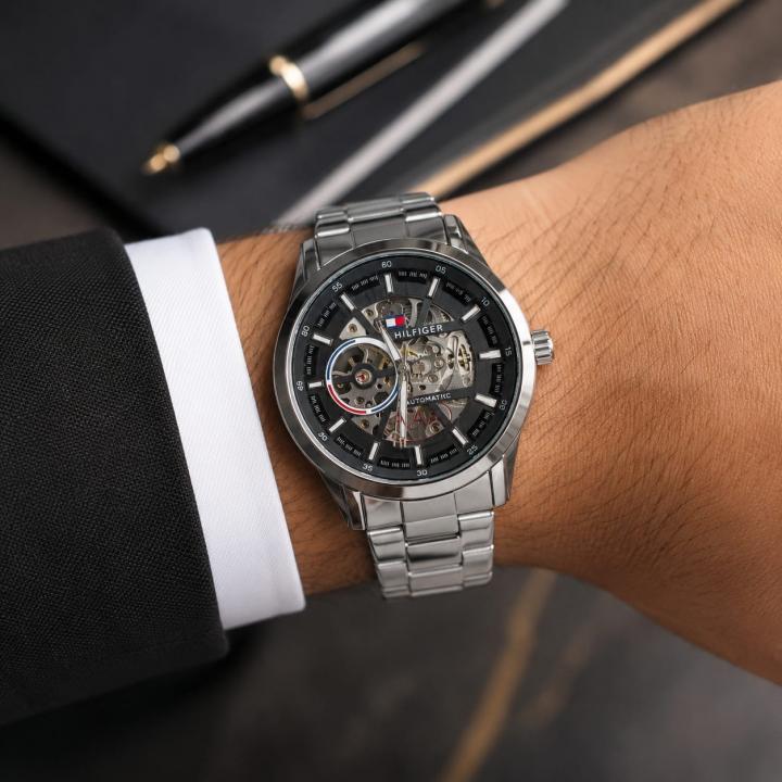 TOMMY HILLFIGER AUTOMATIC SILVER BLACK