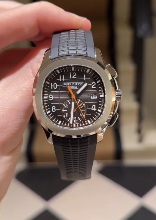 Patek Phillippe Aquanaut 5968A-001 2026 Black Hover Image